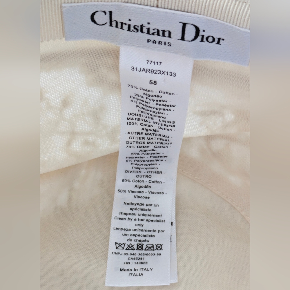 Christian Dior Bucket Hat. - Picture 6 of 11
